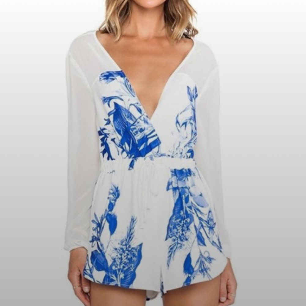 Stylestalker Love On Top Romper Size 2 XS blue floral Revolve Shopbop